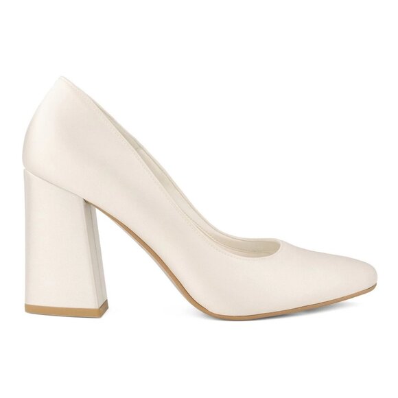 Elegant White Block Heel Pumps - Picture 2 of 4